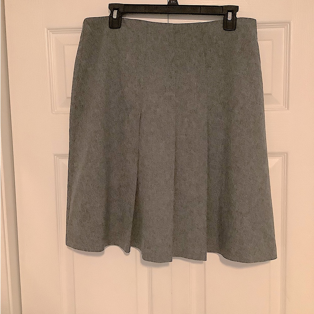 A line flare skirt